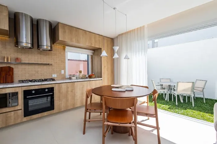 Casa com 3 dormitórios à venda, 138 m² por R$ 1.200.000,00 - Mercês - Curitiba/PR