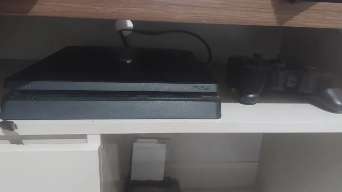 PS4 - NÃO ACEITO TROCAS E MUITO MENOS VENDER POR 1100!!