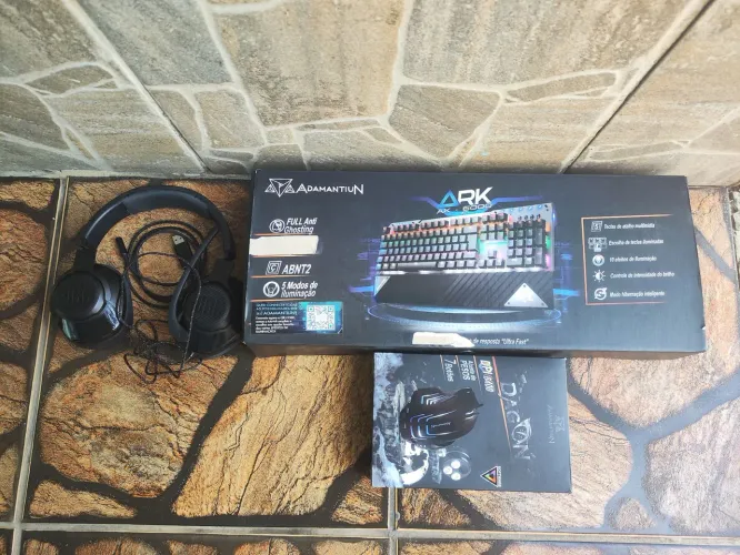 Kit periféricos gamer (teclado mecânico mause e headset)