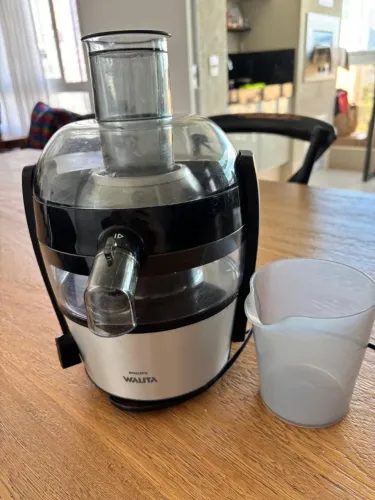 Centrifuga de frutas e verduras Walita