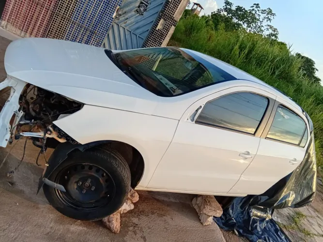 Gol g8 sucata branco 1.0 motor mpi 3 cilindros 2022 apenas venda de peças 