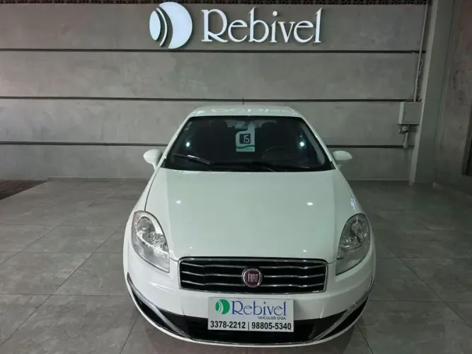 Fiat Linea Essence Dualogic 1.8 Flex 16V 4P 2015