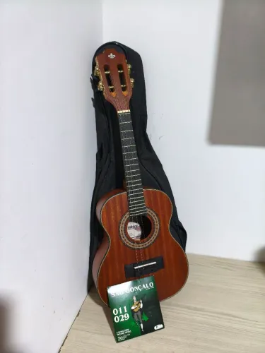 Cavaquinho Stringberg + capa + encordoamento extra