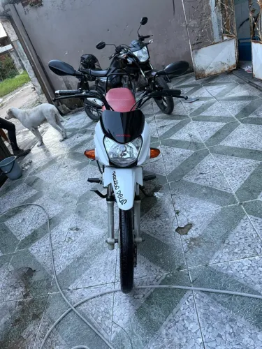Pop 110 ano 2024 com 15.000 km