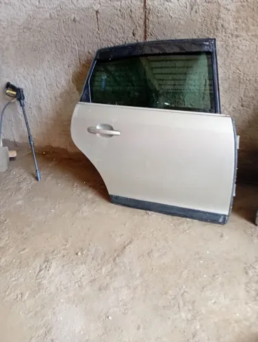 Portas e capu de Citroen C4 pallas