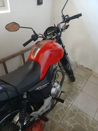 Vende-se moto em ótimo estado