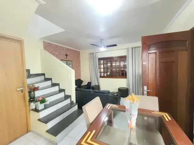 Sobrado para venda possui 81 metros quadrados com 2 quartos em Vila Tiradentes - São Paulo