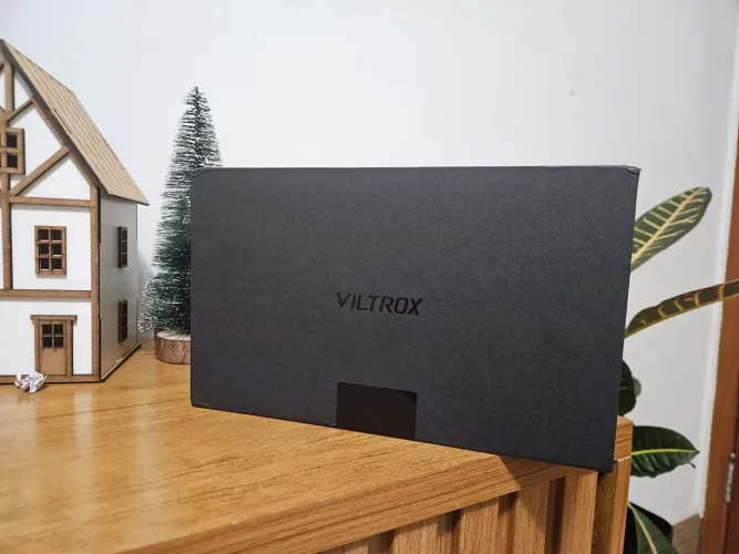 Viltrox 135mm 1.8 Full Frame para Sony - Nova! 