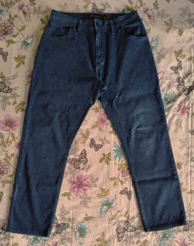   Calça Individual em Cotelê - tam. 44 (possui ajustes)