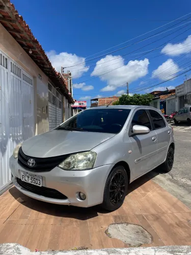 Toyota Etios XS 1.5 Flex 16V 5P Mec. 2014