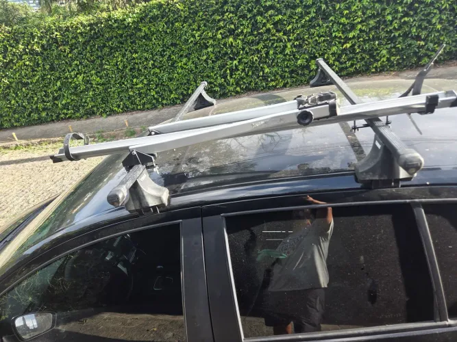 Rack thule para carros com o teto liso