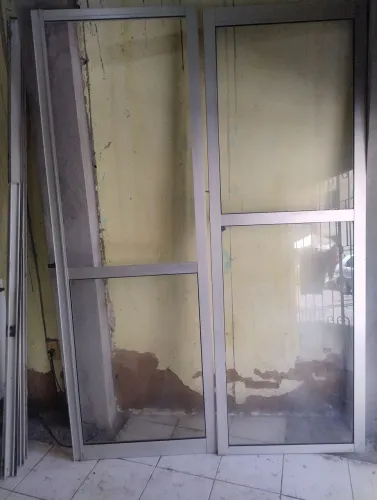 Porta de alumínio para varanda 
