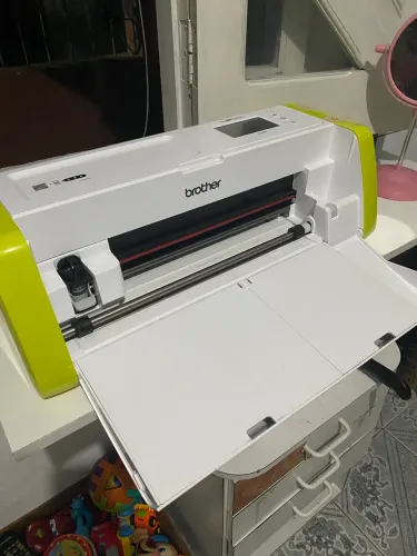 Máquina de corte Brother ScanNcut SDX 85 + 2 base