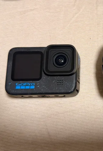 GoPro Hero 12 Black com capinha - Excelente estado