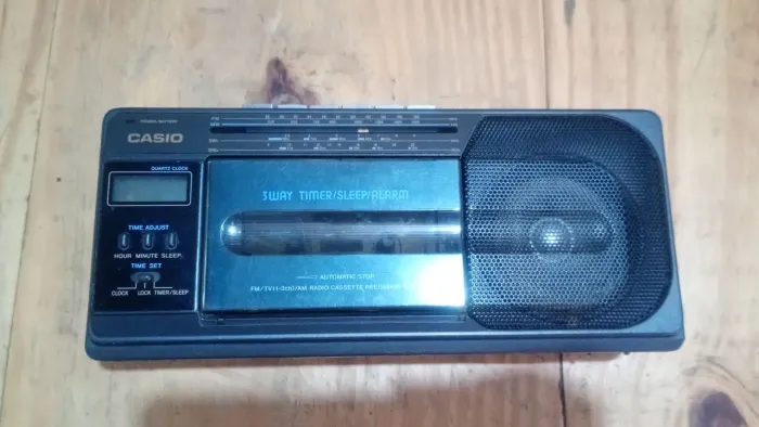 Rádio FM Casio MZ-51 NÃO TENHO COMO TESTAR