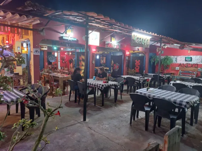 Vende-se um restaurante completo