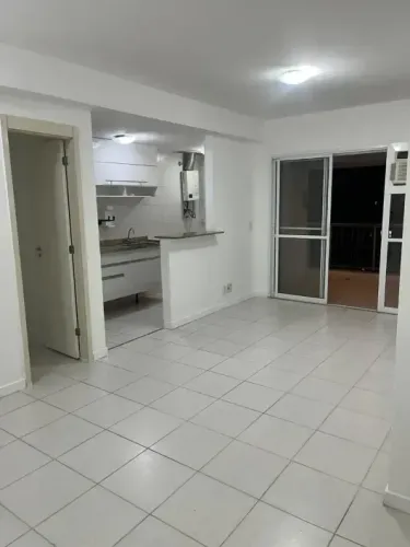 APARTAMENTO 02 QUARTOS (SENDO 01 SUITE) - COND. RESERVA DO PARQUE - CIDADE JARDIM - BARRA