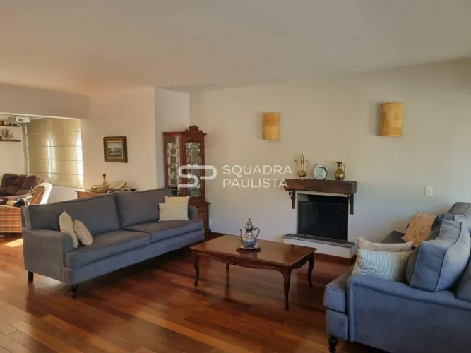 Apartamento com 156 m², à venda no bairro Campo Belo.