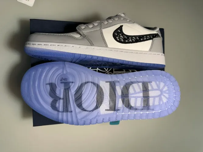 TÊNIS AIR JORDAN X DIOR -39 - Replica primeira linha
