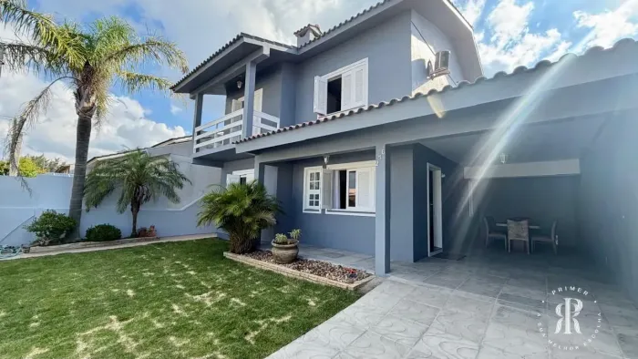 Casa mobiliada e decorada, com piscina e anexo na Zona Nova de Tramandaí