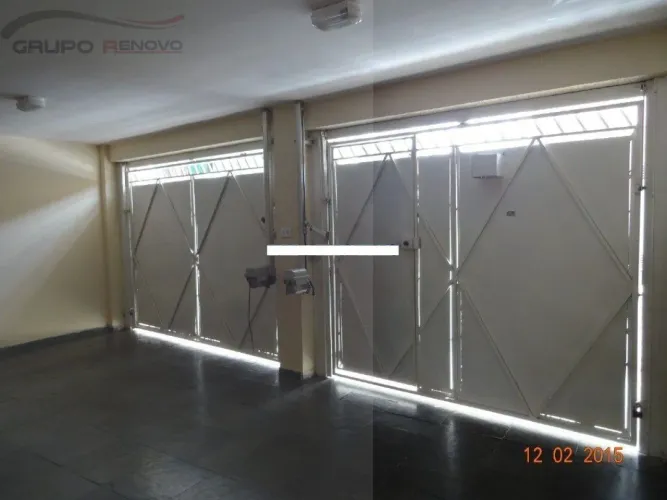 Casa 230m² com 3 dorms e suíte à venda no Capão Redondo. 4 vagas, churrasqueira e sacada.