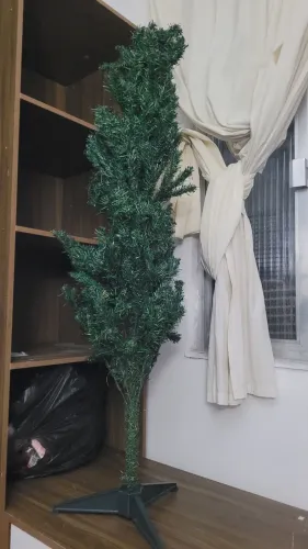 Árvore de natal e acessórios 