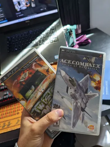 2 jogos de PSP
