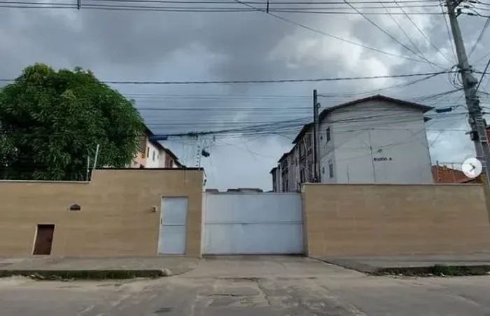 Apartamento com 3 dormitórios à venda, 62 m² por R$ 160.000,00 - Granja Lisboa - Fortaleza