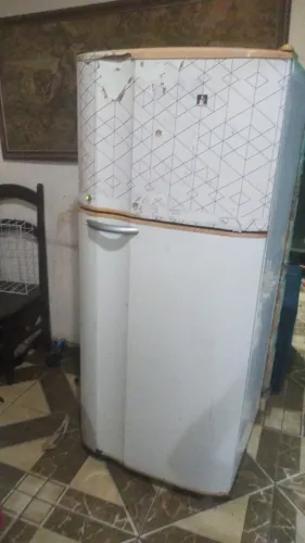 Geladeira quebra galhao gelando bem