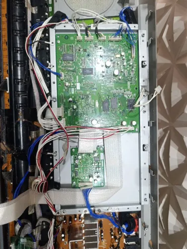 Conserto de teclados Yamaha Roland Cássio Korg réguas de teclados ETC