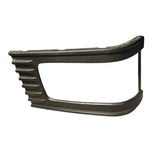 Moldura farol mercedes benz 710 709 914
