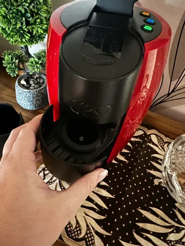 Cafeteira Três Corações Mimo Vermelha - Impecável