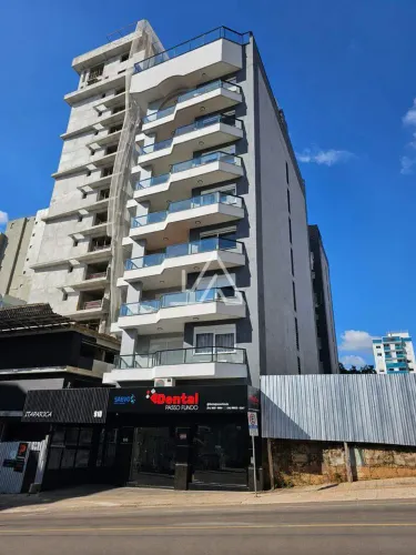 APARTAMENTO 3 DORMITÓRIOS, 1 SUÍTE, SEMIMOBILIADO, SACADA COM CHURRASQUEIRA, NO EDIFÍCIO I