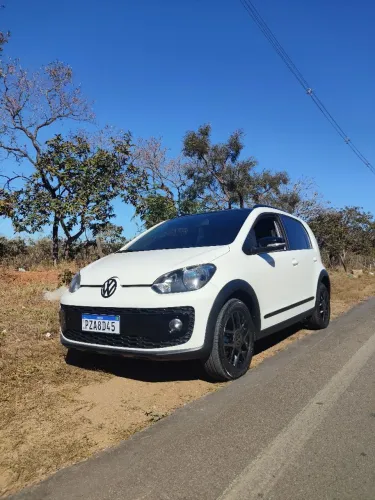 Volkswagen Up! Cross 1.0 TSI Total Flex 12V 5P 2017