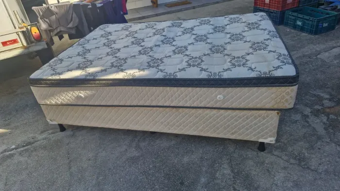 Cama box