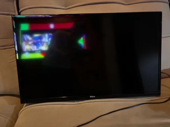 TV Philco 32? para retirada de peça! 