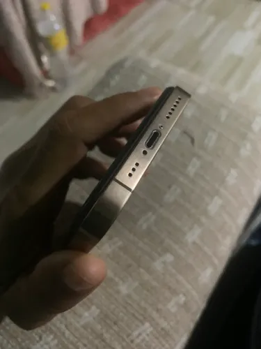 iPhone X montado no 13