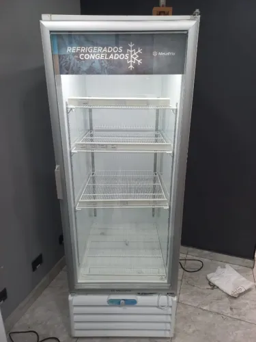 Freezer Expositor Vertical Dupla Ação Metal Frio 220v