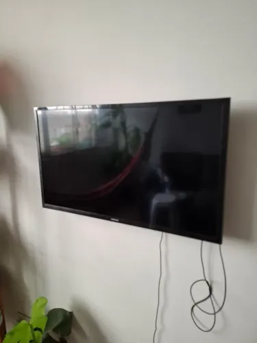 smart tv led display 32 samsung + antena + Chromecast + suporte de parede