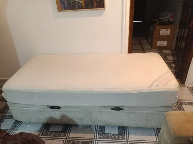 Cama box solteiro com baú 