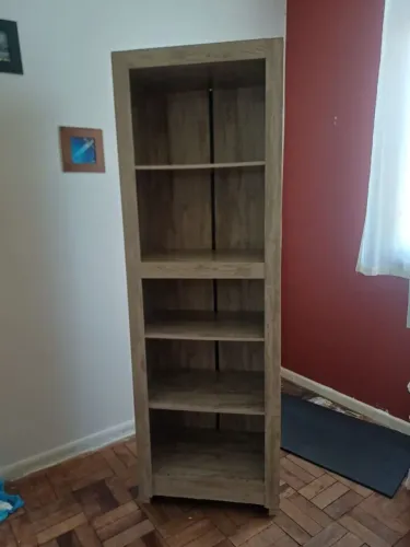 Estante de Livros 