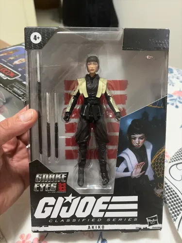 Action figure G.I Joe Classified Séries Snake Eyes da Hasbro, personagem Akiko, importado