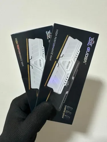 LACRADO - 16GB(2X8) RAM DDR4 3200MHz