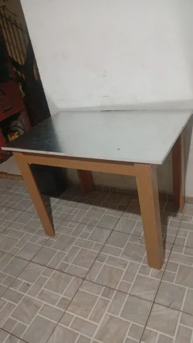Vendo mesa 4 cadeira 250