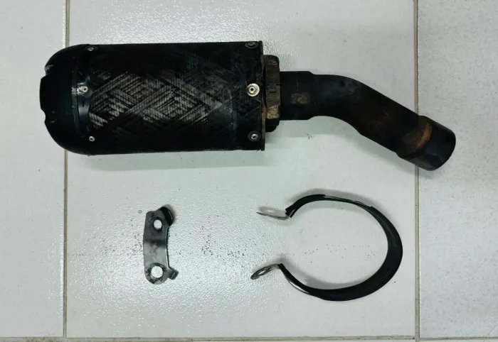 Ponteira em carbono Kawasaki ZX 6R  2011/2012