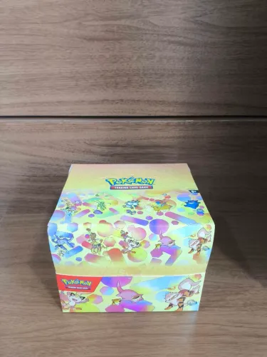 BOX lacrada de latinha coleção 151 pokémon!