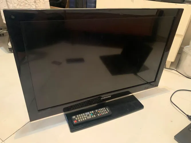TV Samsung 32 polegadas com defeito na tela