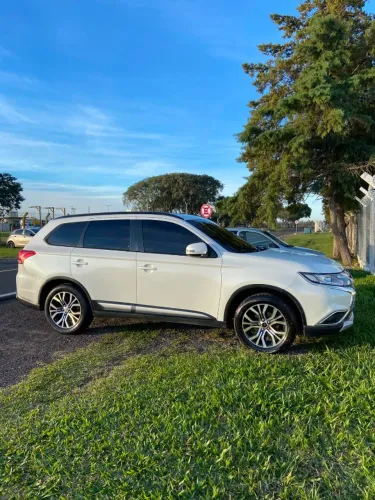 Mitsubishi Outlander 2.0 16V 160cv Aut. 2016