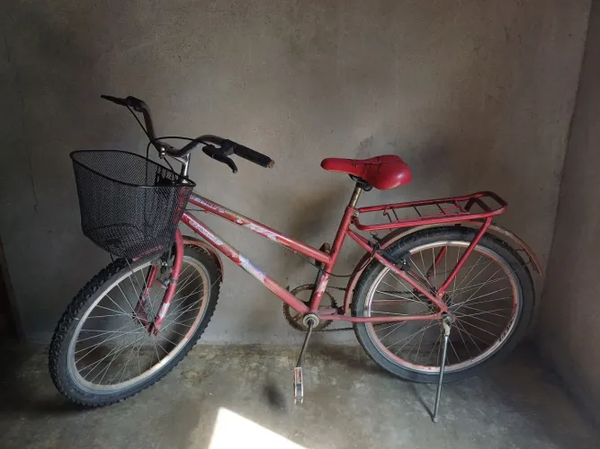 Bicicleta CAIRU média vermelha