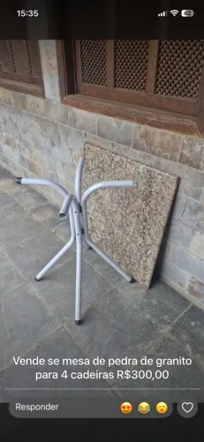 Mesa de tampo granito para 4 cadeiras